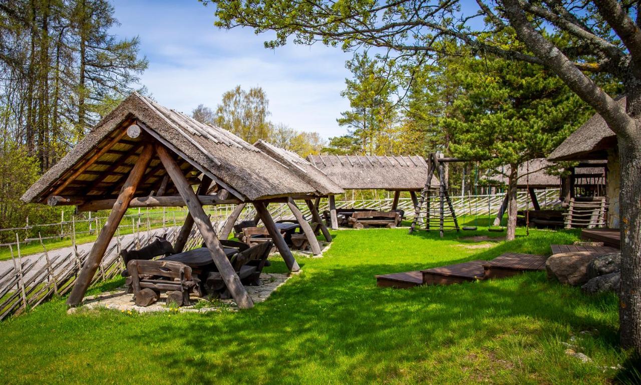 Kassari Puhkekeskus Käina Exterior foto